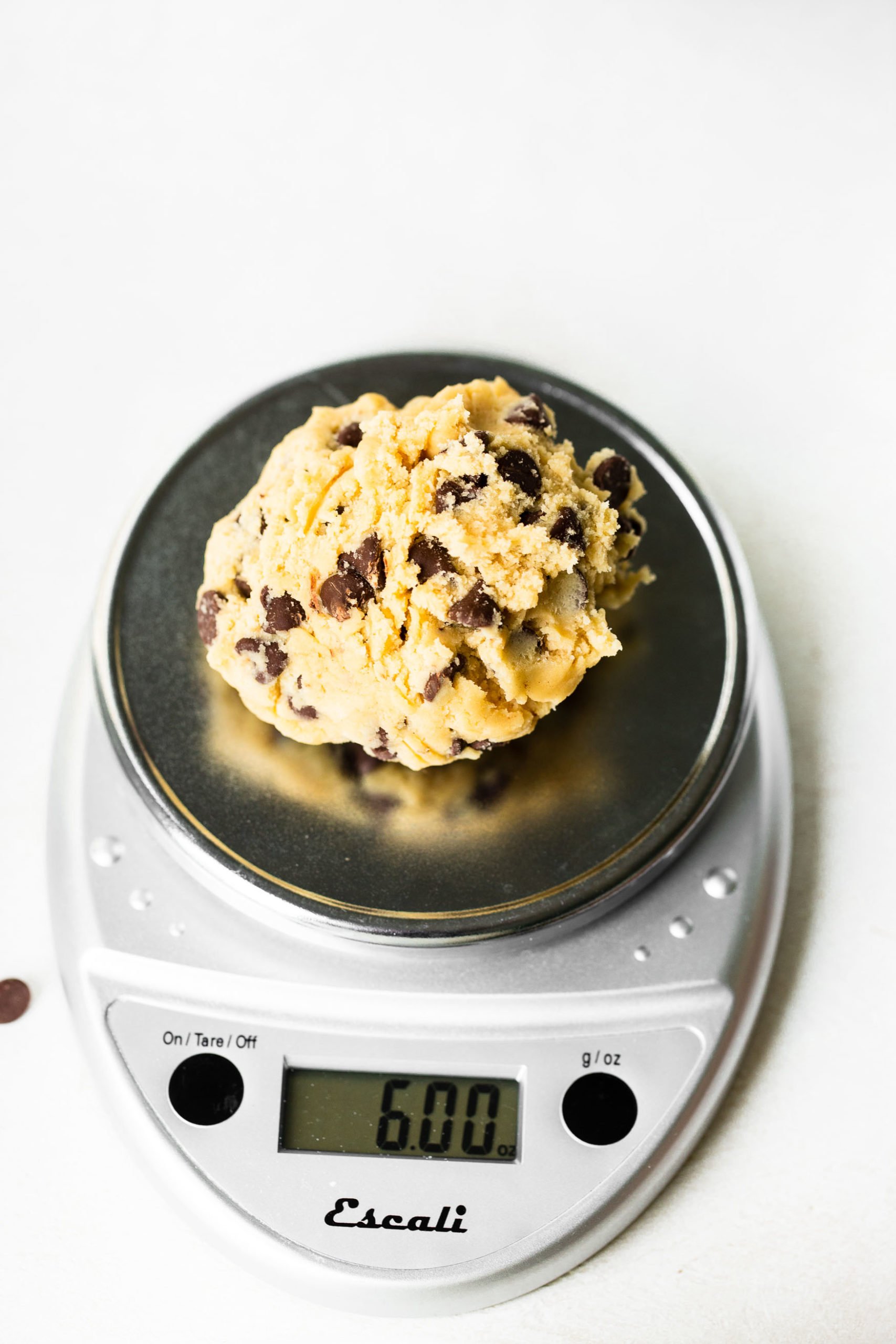 Levain Bakery Style Thick Chocolate Chip Cookies Recipe